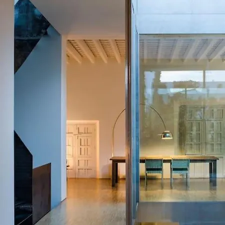 Holiday home Luxe Vanguard & History, Top Pool. Inner Sanctum Seville