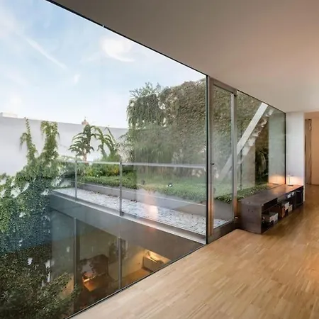 Luxe Vanguard & History, Top Pool. Inner Sanctum Holiday home *