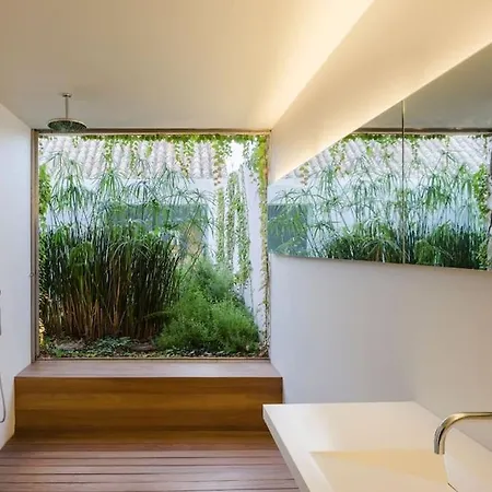 Luxe Vanguard & History, Top Pool. Inner Sanctum * Seville